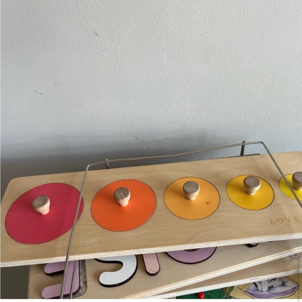 Circles Puzzle Faces LovEvery Montessori Toy from Babbler Kit